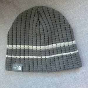 The North Face Gray Skull Cap; Excellent Condition. Only wore 1x!